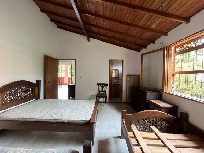 Casa de 3 alcobas en venta en Santa Elena, El Retiro, 250 m² · foto 16 de 18