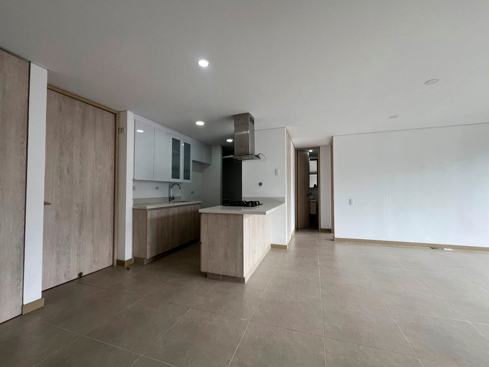 Apartamento en arriendo en La Pradera, Envigado · foto 9 de 19