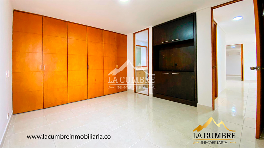 Apartamento de 3 alcobas en arriendo en Santa Maria De Los Angeles, Medellín, 106 m² · foto 8 de 13