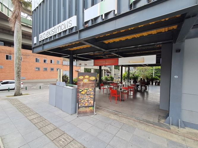Local en arriendo en La Candelaria, Medellín, 18 m² · foto 3 de 14