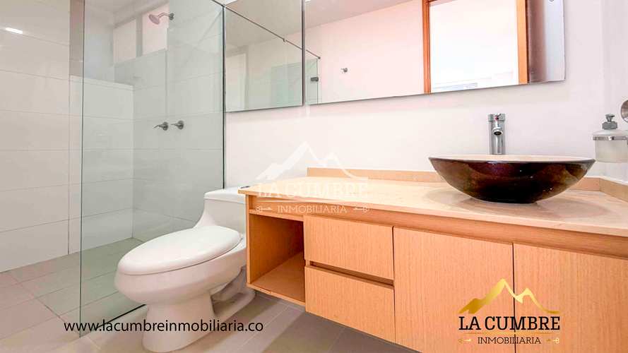 Apartamento de 3 alcobas en arriendo en Loma Benedictinos, Medellín, 120 m² · foto 13 de 17