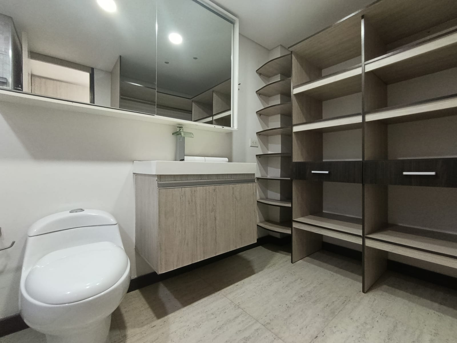 Apartamento en arriendo en Laureles, Medellín · foto 19 de 20