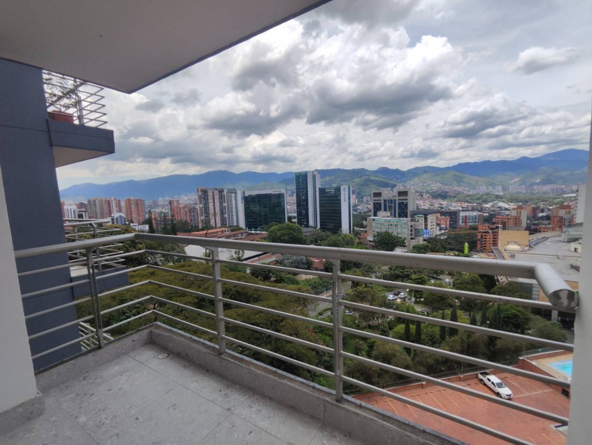 Apartamento en arriendo en Los Balsos, Medellín · foto 12 de 22