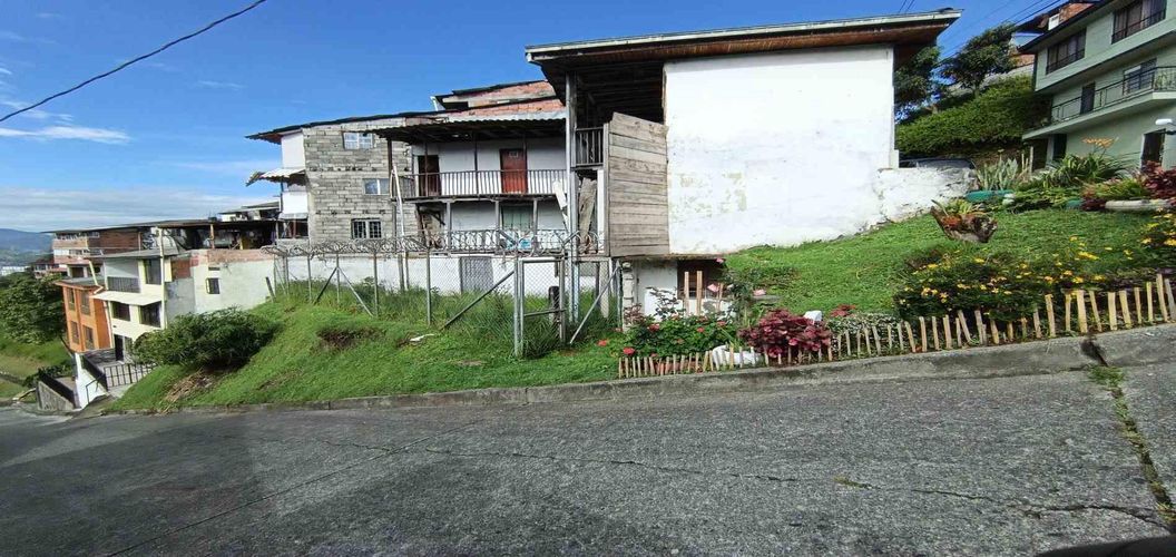 Lote en venta en El Campin, Manizales · foto 10 de 14