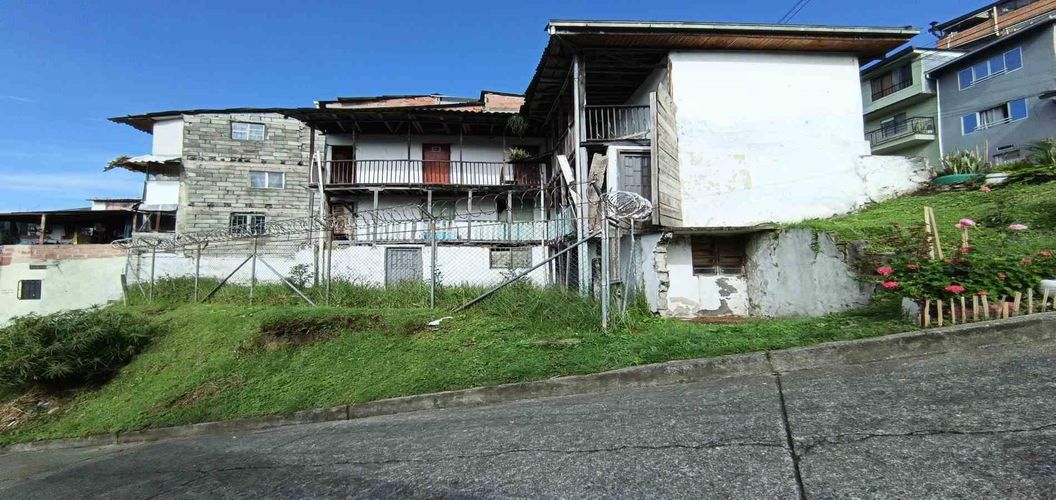 Lote en venta en El Campin, Manizales · foto 11 de 14