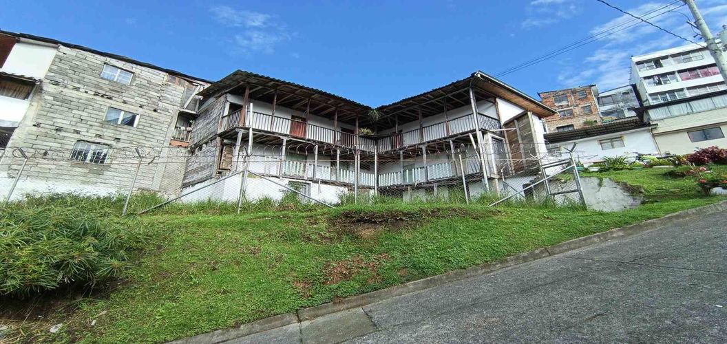 Lote en venta en El Campin, Manizales · foto 12 de 14