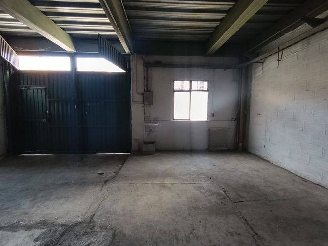 Bodega en arriendo en Trinidad, Medellín, 420 m² · foto 2 de 16