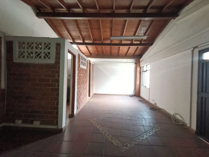 Bodega en arriendo en Trinidad, Medellín, 420 m² · foto 10 de 16