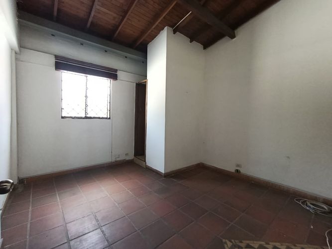 Bodega en arriendo en Trinidad, Medellín, 420 m² · foto 11 de 16