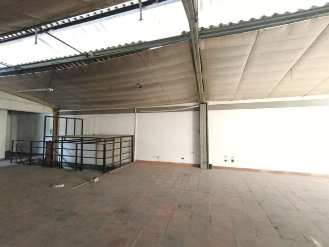 Bodega en arriendo en Trinidad, Medellín, 420 m² · foto 14 de 16