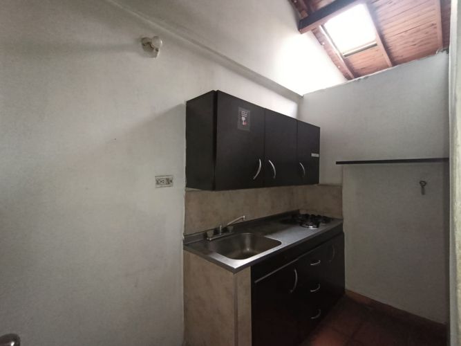 Bodega en arriendo en Trinidad, Medellín, 420 m² · foto 15 de 16