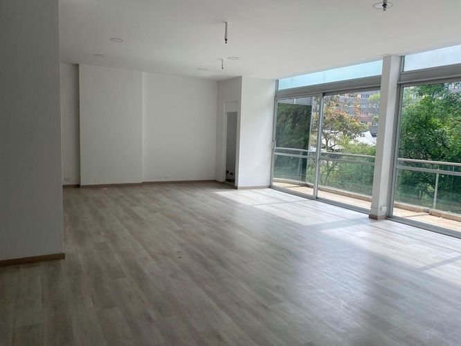 Oficina en venta en El Poblado, Medellín, 130 m² · foto 13 de 20