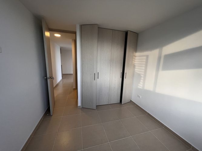 Apartamento de 3 alcobas en venta en Picaleña Y Mirolindo, Ibagué, 72 m² · foto 13 de 17