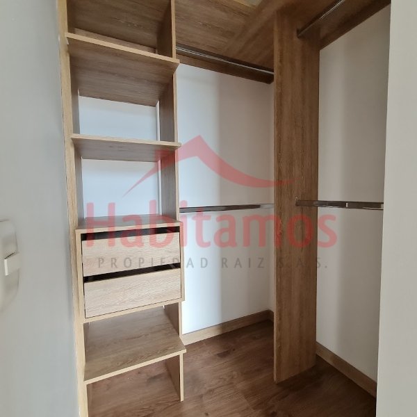 Apartamento en venta en Zona Centro, Envigado · foto 8 de 16