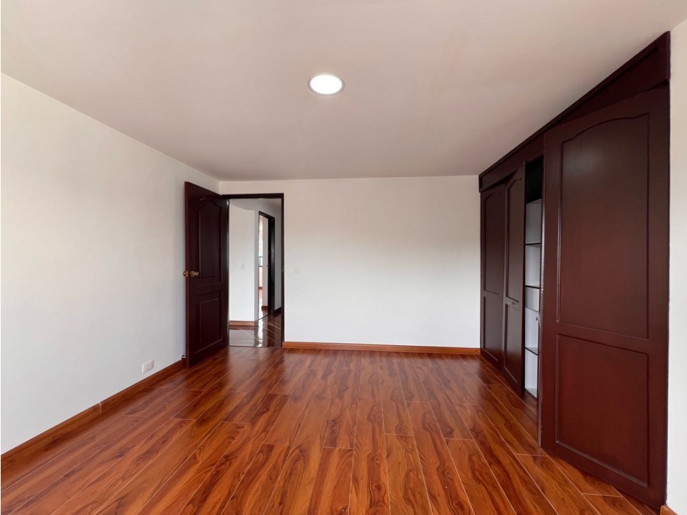 Apartamento en venta en Milan, Manizales · foto 8 de 24