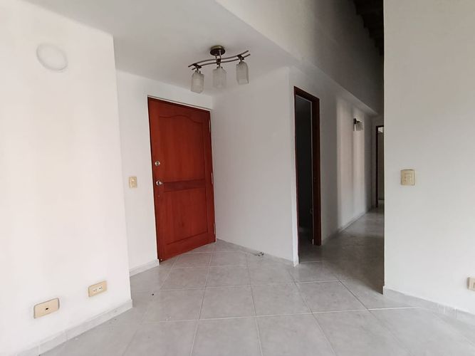 Apartamento de 3 alcobas en arriendo en Las Lomitas, Sabaneta, 68 m² · foto 11 de 18