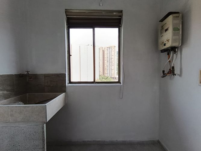 Apartamento de 3 alcobas en arriendo en Las Lomitas, Sabaneta, 68 m² · foto 12 de 18
