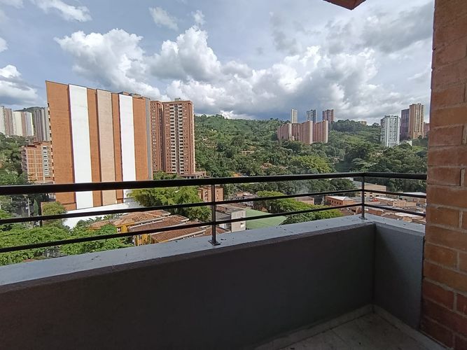 Apartamento de 3 alcobas en arriendo en Las Lomitas, Sabaneta, 68 m² · foto 17 de 18