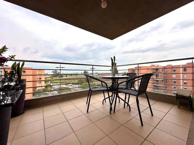 Apartamento de 3 alcobas en venta en Condominio Campestre Alhambra, Madrid, 103 m² · foto 14 de 19