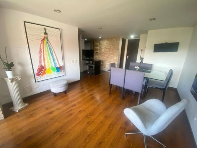 Apartamento de 4 alcobas en venta en Bella Suiza, Bogotá, 130 m² · foto 3 de 24