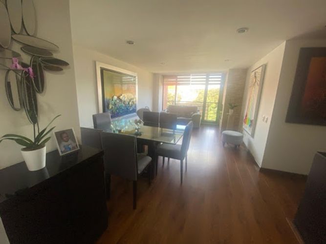 Apartamento de 4 alcobas en venta en Bella Suiza, Bogotá, 130 m² · foto 4 de 24
