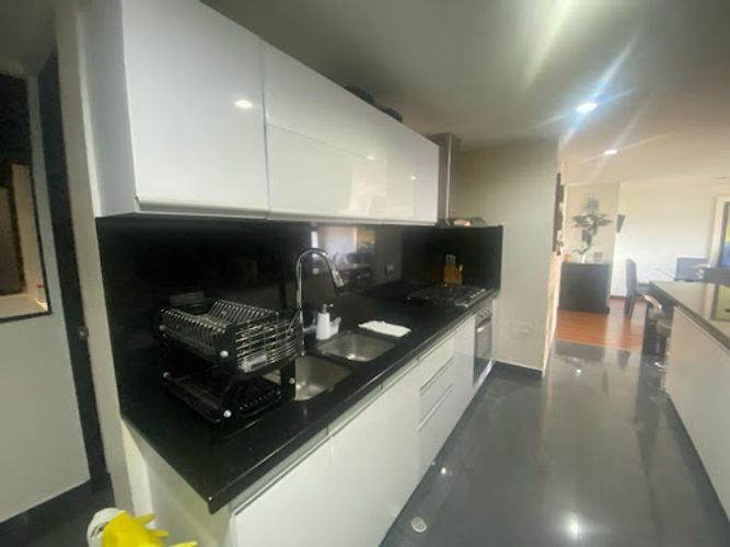 Apartamento de 4 alcobas en venta en Bella Suiza, Bogotá, 130 m² · foto 7 de 24