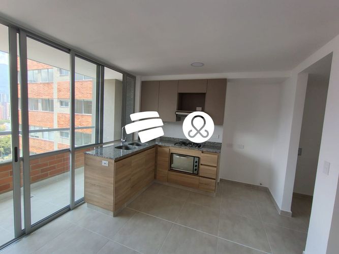 Apartamento de 2 alcobas en venta en Entreamigos, Sabaneta, 63 m² · foto 3 de 12