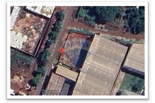 Ubicación Estratégica: Terreno Comercial en Esquina de 892 m² en el Corazón de Ciudad Del Este, Alto Paraná, Paraguay – Ideal para Inversión y Desarrollo con Alta Visibilidad y Accesibilidad por USD 230.000. — foto 3