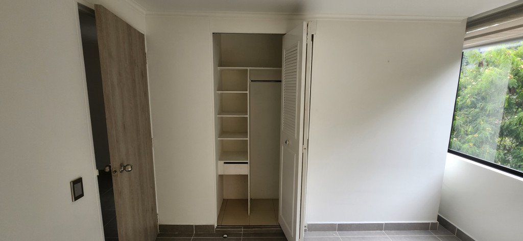 Apartamento en arriendo en La Frontera, Medellín · foto 9 de 16