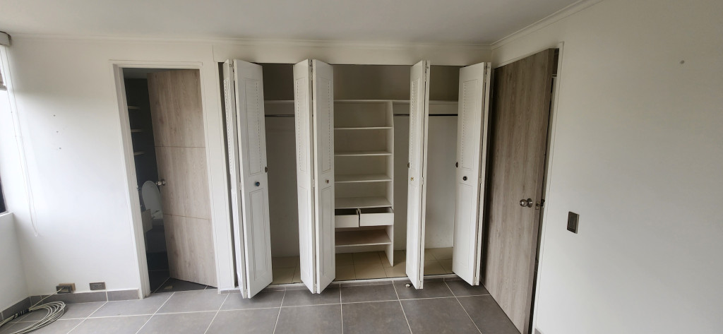 Apartamento en arriendo en La Frontera, Medellín · foto 13 de 16