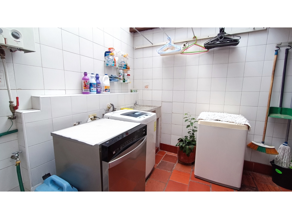 Casa en venta en Santa Barbara, Bogotá · foto 17 de 24