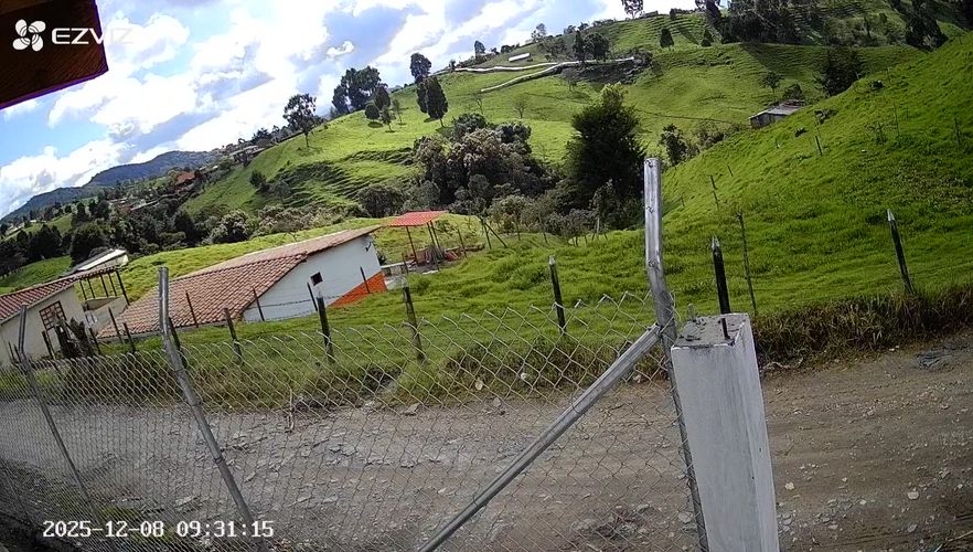 Casa de 3 alcobas en venta en San Pedro, Medellín, 1178 m² · foto 3 de 20
