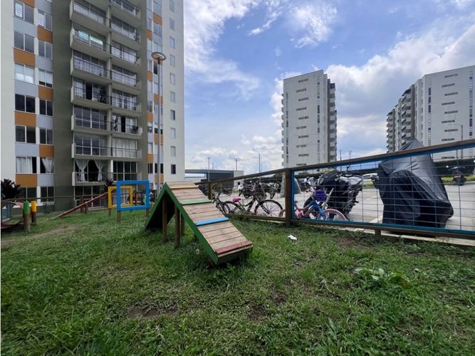 Apartamento de 3 alcobas en venta en Ub. La Giralda, Dosquebradas, 58 m² · foto 21 de 23