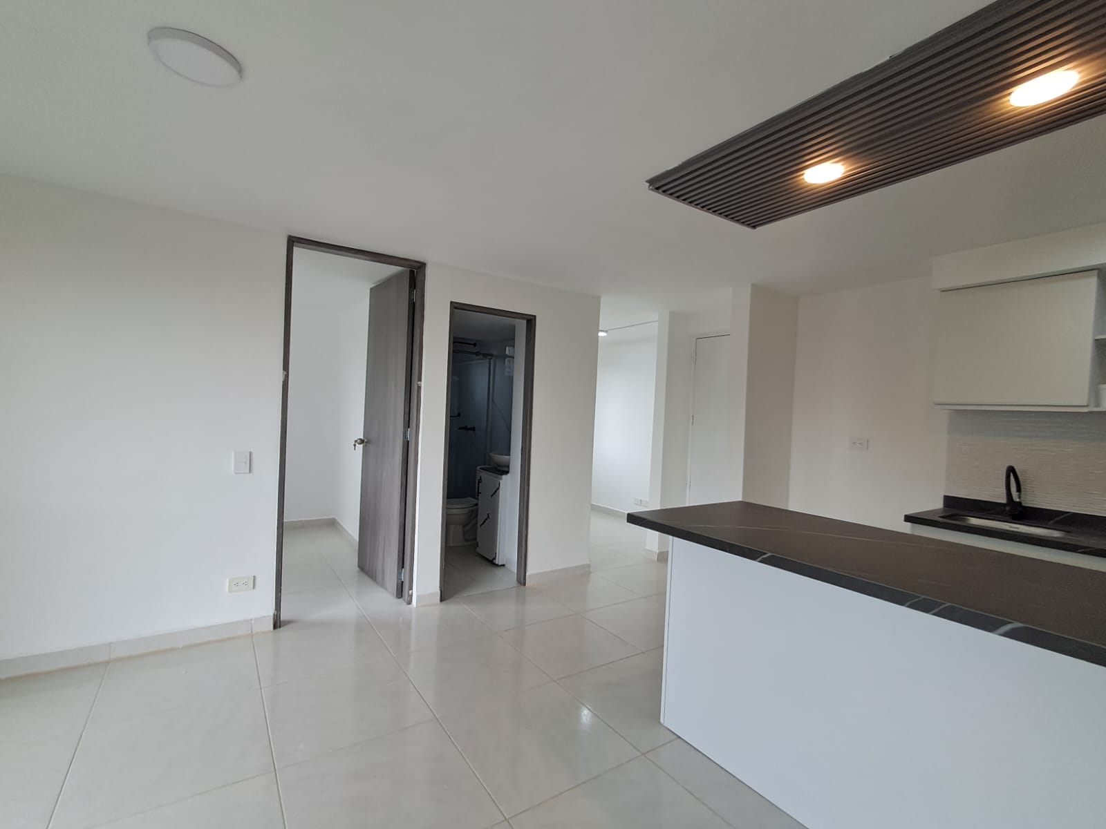 Apartamento en arriendo en Centro, Rionegro · foto 2 de 12