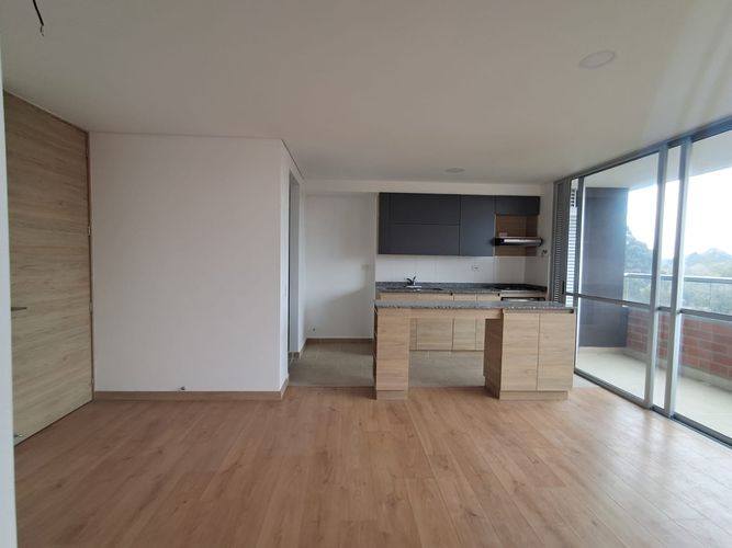 Apartamento de 2 alcobas en arriendo en Los Colegios, Rionegro, 69 m² · foto 6 de 15