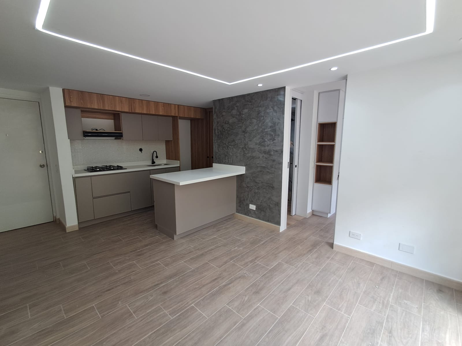 Apartamento en arriendo en Centro, Rionegro · foto 3 de 9