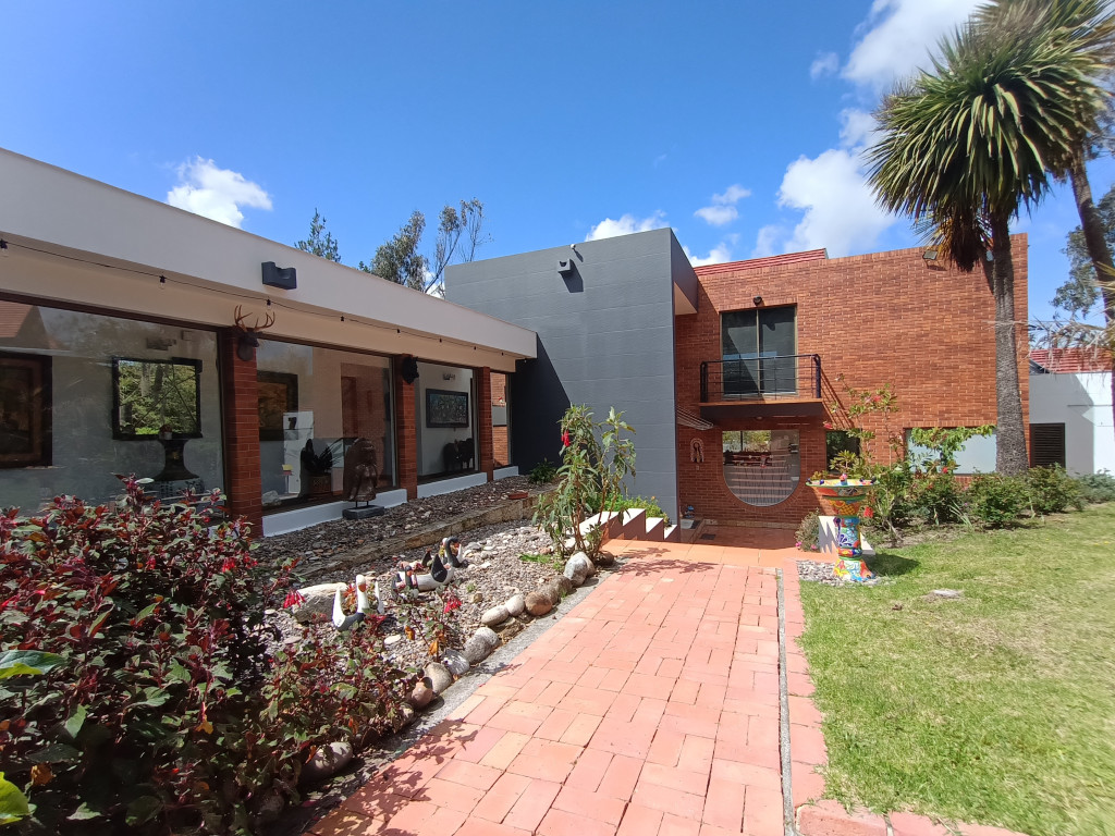 Casa en venta en Vereda El Salitre, La Calera · foto 2 de 24