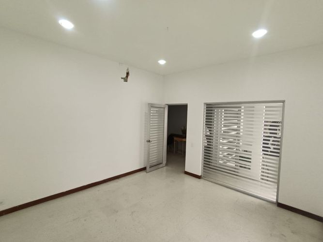 Local en arriendo en Santa Monica, Cali, 16 m² · foto 8 de 14