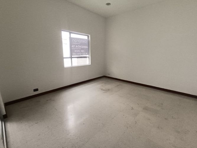 Local en arriendo en Santa Monica, Cali, 16 m² · foto 10 de 14