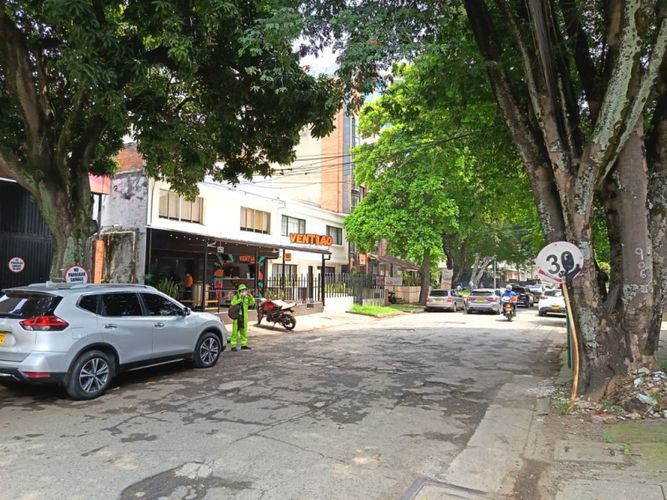 Local en arriendo en Santa Monica, Cali, 16 m² · foto 14 de 14