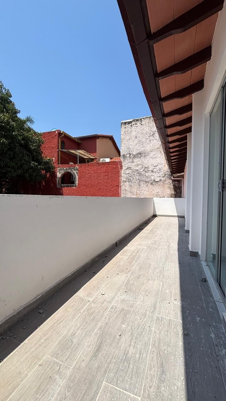 ALQUILO AMPLIA CASA DE 2 PISOS – ZONA PARQUE DE LA SALUD — foto 2