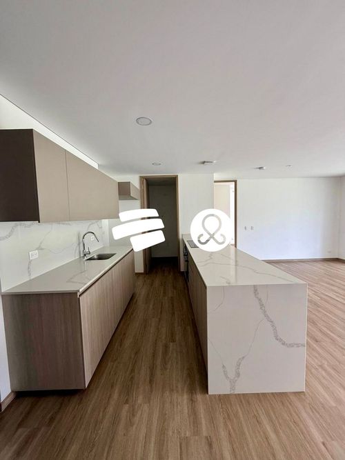 Apartamento de 2 alcobas en venta en Yarumal, Rionegro, 108 m² · foto 7 de 11