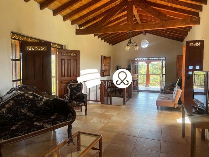 Casa de 5 alcobas en venta en Los Pinos, Rionegro · foto 8 de 13