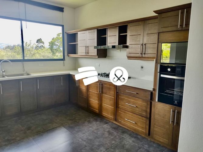 Casa de 3 alcobas en venta en Quirama, El Carmen de Viboral · foto 3 de 12