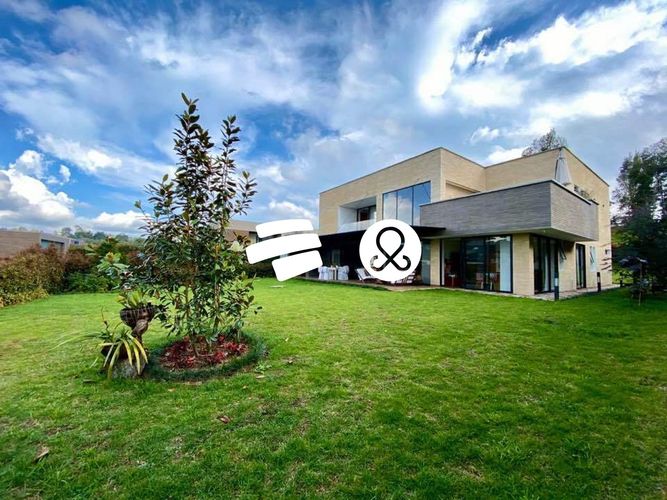 Casa de 4 alcobas en venta en Las Palmas, Envigado, 1560 m² · foto 11 de 12