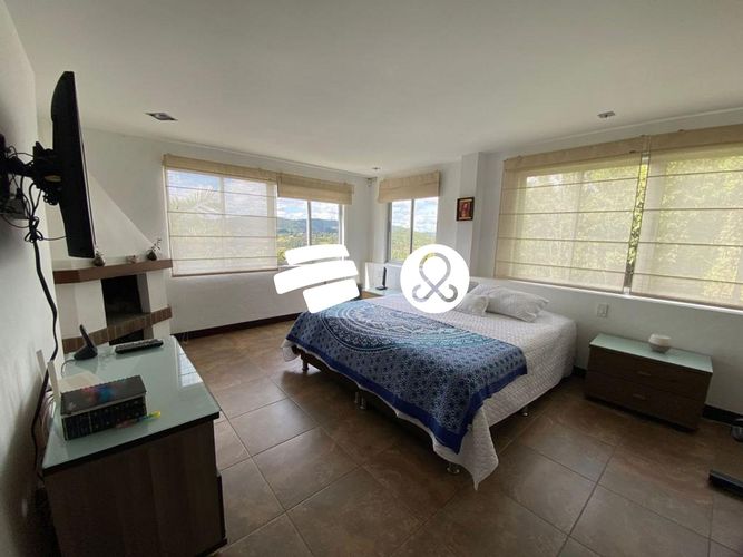 Casa de 3 alcobas en venta en Loma Del Escobero, Envigado · foto 9 de 16
