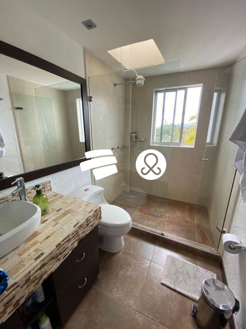 Casa de 3 alcobas en venta en Loma Del Escobero, Envigado · foto 11 de 16