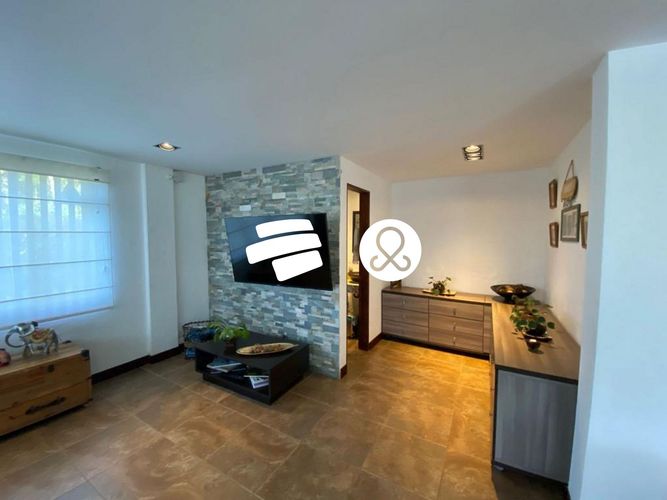 Casa de 3 alcobas en venta en Loma Del Escobero, Envigado · foto 14 de 16