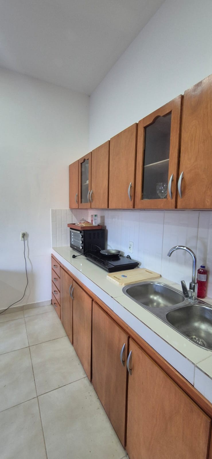 Alquilo Hermoso Departamento amoblado  de 1 dormitorio  7 minutos del Nuevo Palacio de Justicia de Fernando de la Mora — foto 2