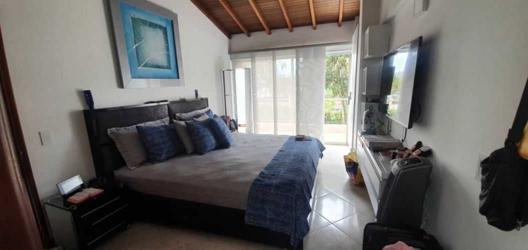 Casa de 3 alcobas en arriendo en Loma Benedictinos, Medellín, 200 m² · foto 14 de 14